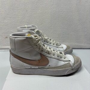 Nike Blazer Mid 77 CZ1055-118 White Workout Shoes Sneakers Womens Size 7.5